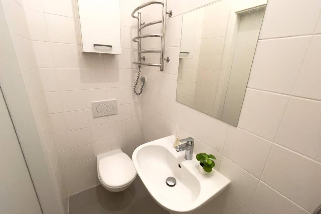 Apartamento Cosy Studio Near Central Station Viena Exterior foto
