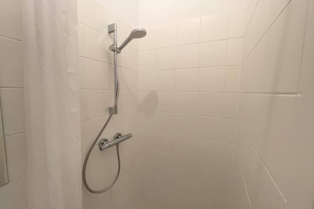 Apartamento Cosy Studio Near Central Station Viena Exterior foto